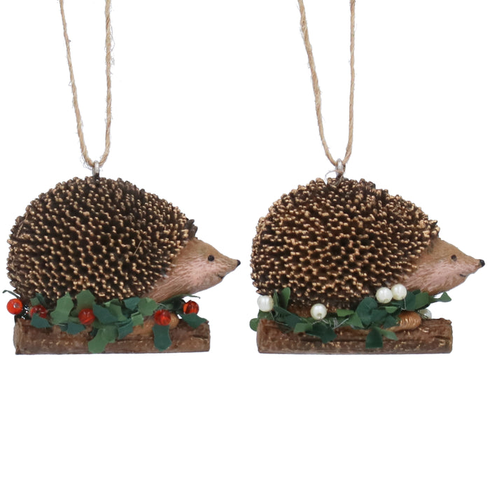 Resin Hedgehog w Red/White Holly/Ivy Berr